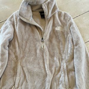 North Face Women’s 1/4 zip pullover fleece